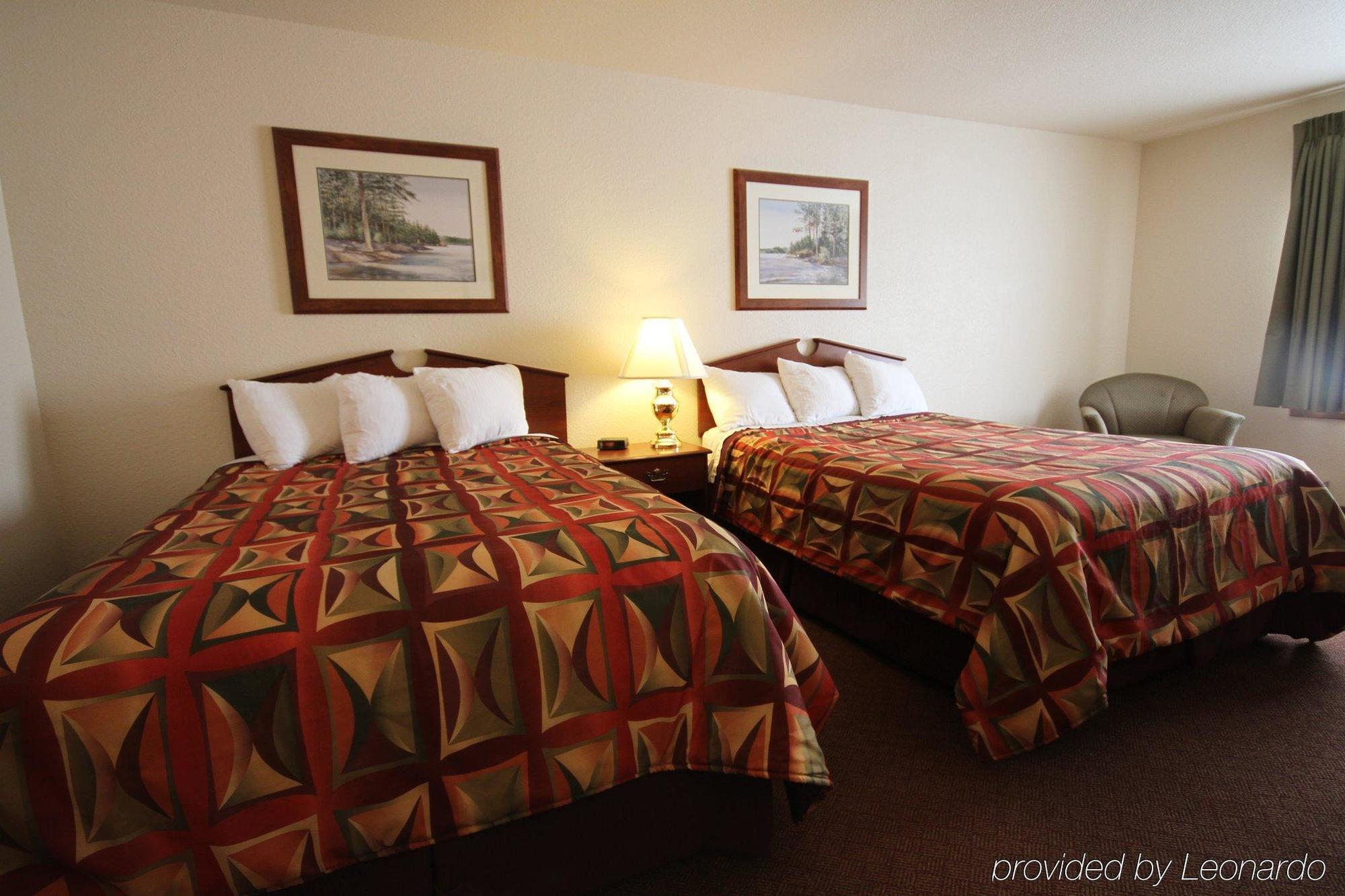 Magnuson Country Hotel 2*