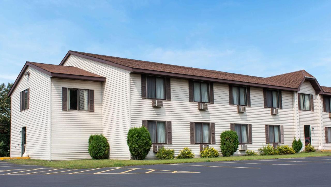 Magnuson Country Hotel