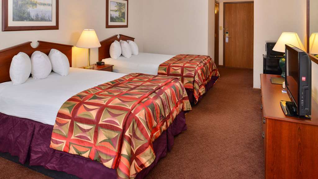 Magnuson Country Hotel 2*